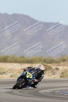 media/Oct-04-2025-CVMA (Sat) [[408bcdd6e4]]/Race 13-Amateur Supersport Open/
